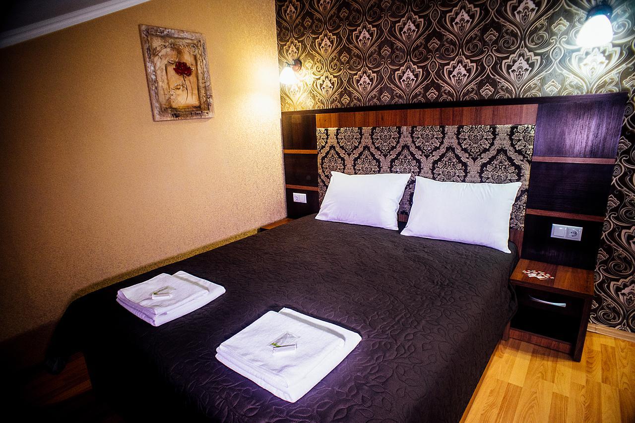Guest House Kherson Bagian luar foto