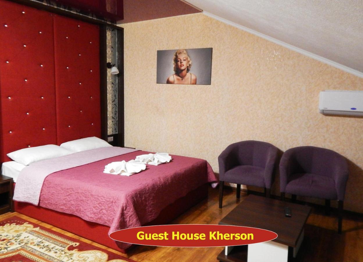 Guest House Kherson Bagian luar foto