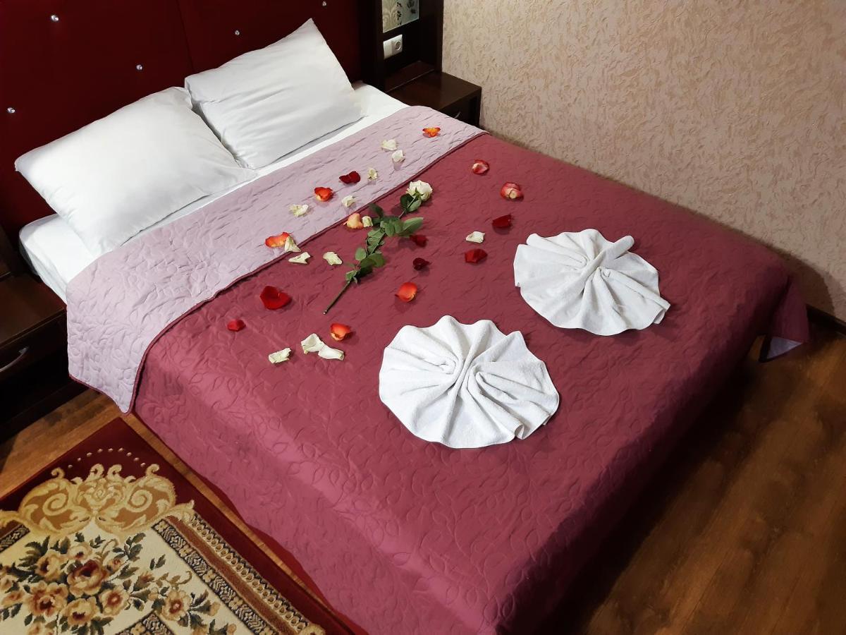 Guest House Kherson Bagian luar foto