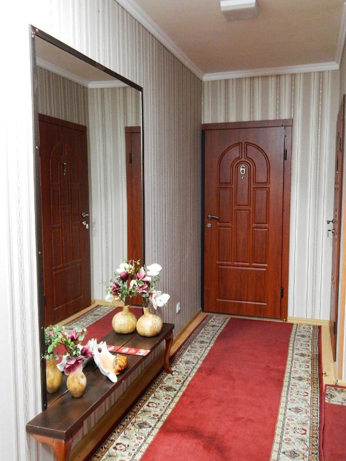 Guest House Kherson Bagian luar foto